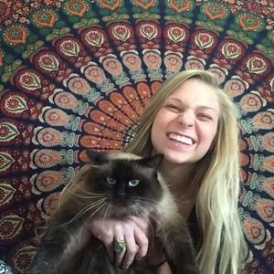 Meet your Posher, Megan